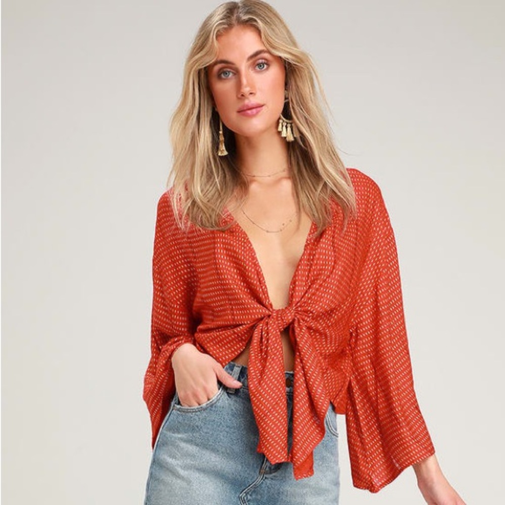 Lulu’s Rust Red and Gold Print Tie-Front Top